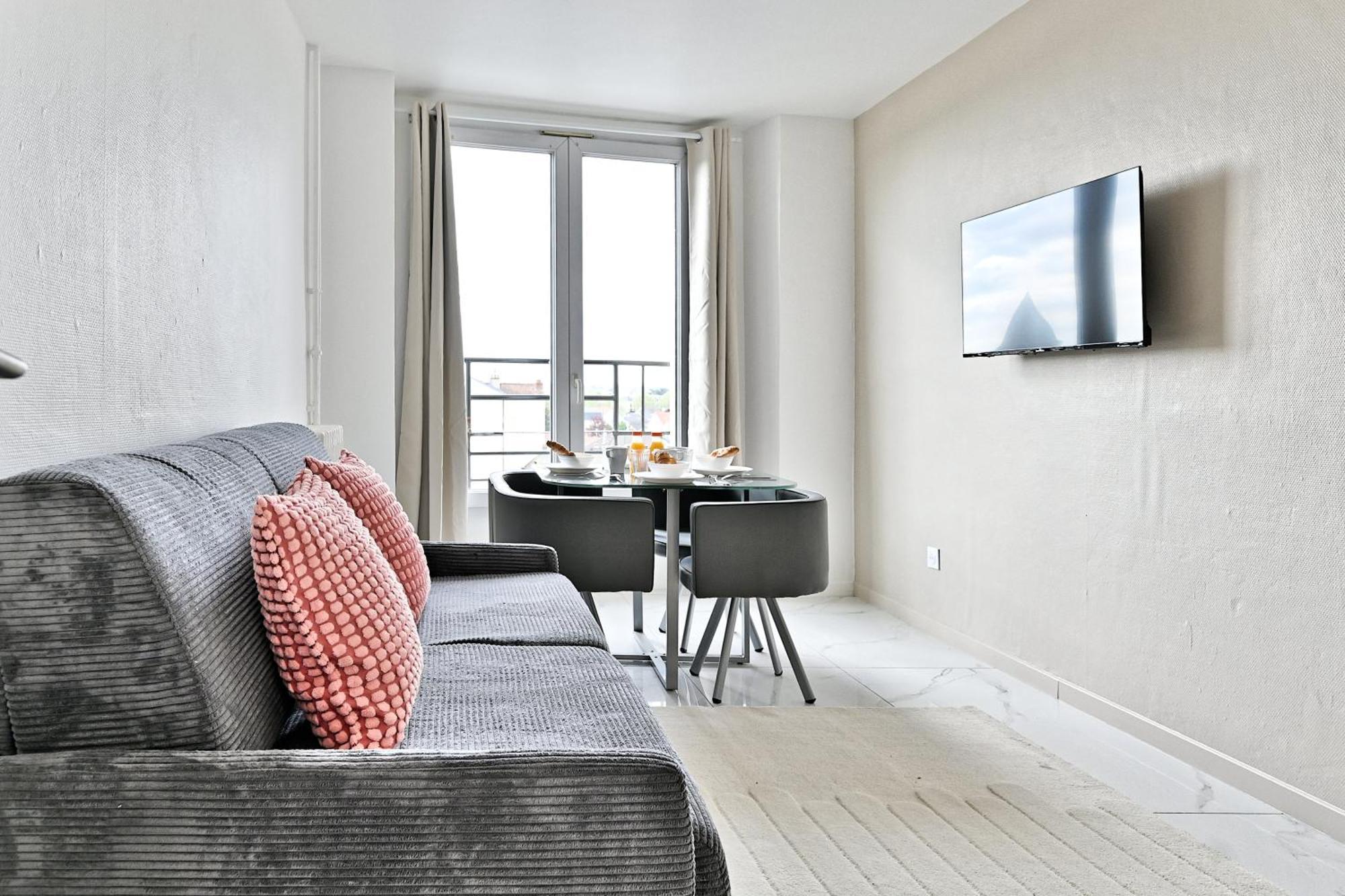 Appartement Paisible Et Moderne - Gagny Eksteriør bilde